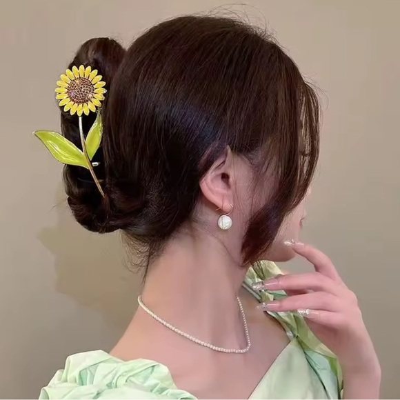 Sunflower Crystal Floral Metal Hair Claws main image 9